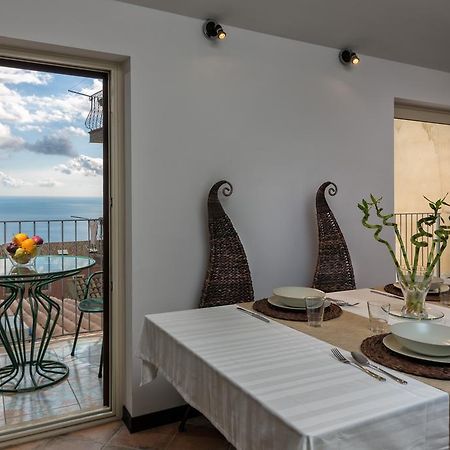 Giasone Apartments Taormina Eksteriør bilde